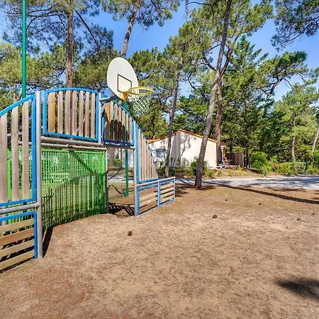 Amazing In Σπίτι διακοπών La Faute-sur-Mer