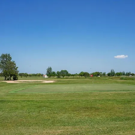 Amazing In Σπίτι διακοπών La Faute-sur-Mer