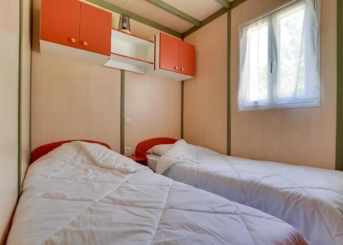 Amazing In Semesterbostad La Faute-sur-Mer