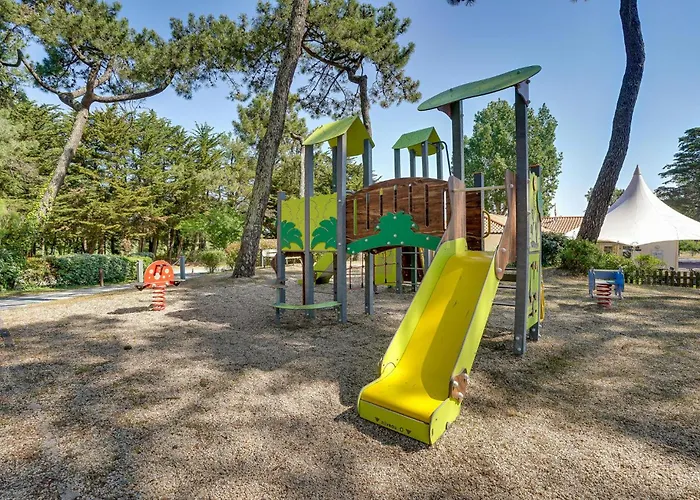 Semesterbostad Amazing In