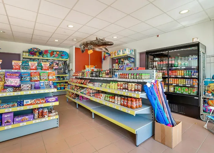 Amazing In Semesterbostad La Faute-sur-Mer